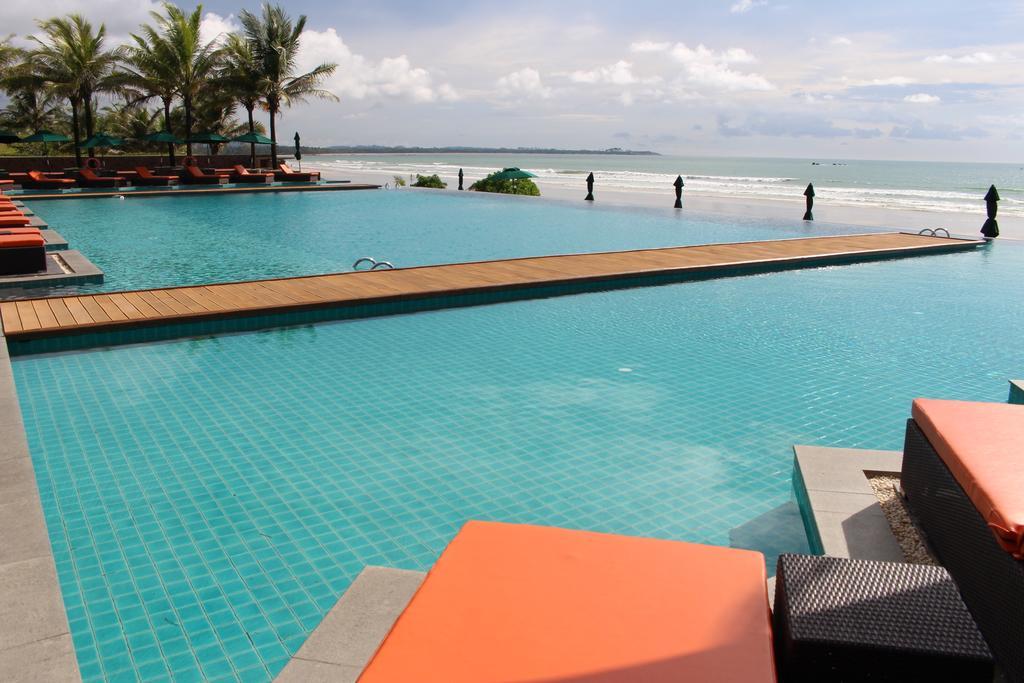 Ocean Front Campgrounds Ngwesaung Extérieur photo